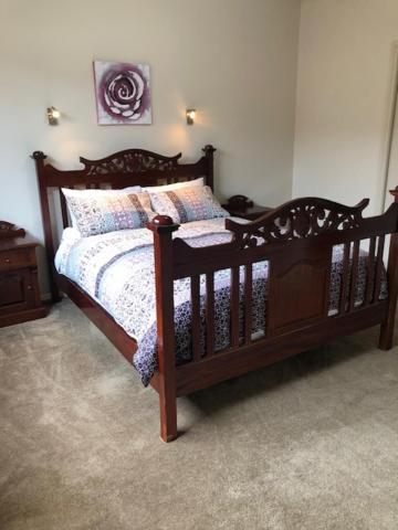 Central Executive 3Br Townhouse 50M To Dean Street 奥尔伯里 外观 照片